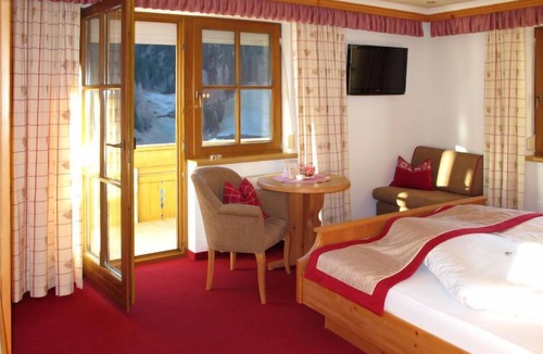 Kappl Apartment | Apart Garni Royal by Interhome