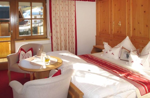 Kappl Apartment | Apart Garni Royal by Interhome