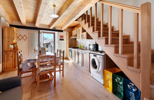 Armeno Apartment | Apartment 'Casa Elisa' with Mountain View, Balcony and Wi-Fi