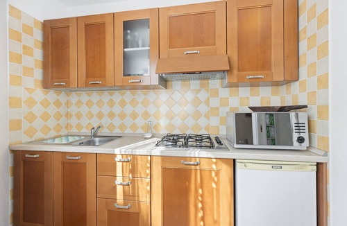 Scano di Montiferro Apartment | Apartment 'Il Fascino Del Borgo Al Primo Piano' with Wi-Fi and Air Conditioning