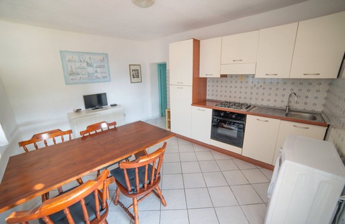 Patresi House | Apartment Il Mirto with Mediterranean Garden and Sea View
