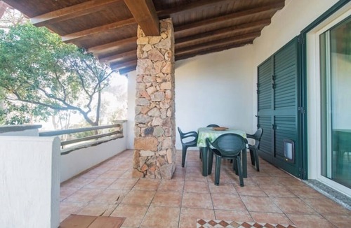 Sas Linnas Siccas Condo | Apartment in villa with direct access to the sea, suitable for families with children