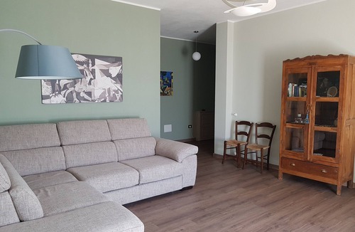 Guspini Bed & Breakfast | B&B at number 16 A PLACE TO FEEL AT HOME