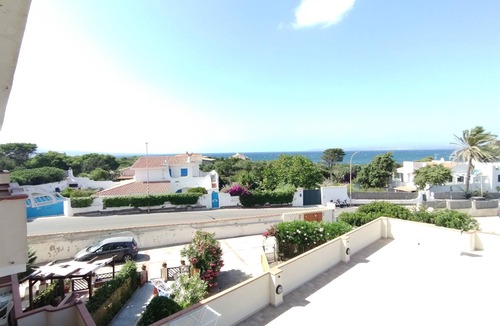 Calasetta Apartment | Basic Seafront Apt-Short Walk to Sottotorre Beach