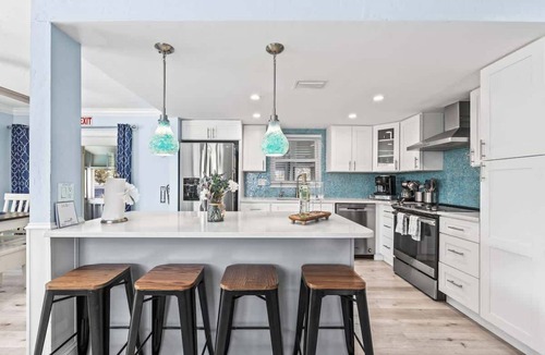 Indian Rocks Beach House | Beach Escape - Private Pool - Walk to the beach