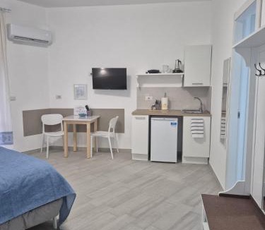Pivarada House | Beach Rooms 2 Self Check-in