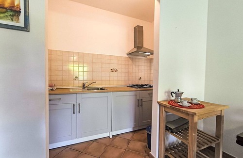 Montorsaio Apartment | Beautiful apartment for 2 people with pool, WIFI, TV, patio and panoramic view