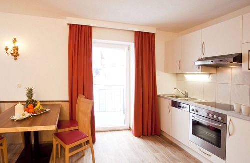 Mathon Apartment | Beautiful apartment for 4 people with WIFI, TV, balcony, pets allowed and panoramic view