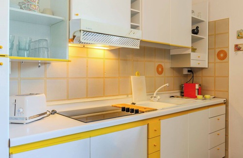 Colico Piano Apartment | Beautiful apartment for 4 guests with WIFI, A/C, TV and balcony