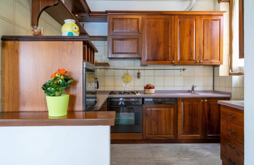 Carciano House | Beautiful apartment in villa for 6 people with WIFI, TV, balcony and pets allowed