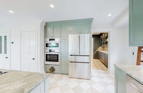 Wiscasset House | Beautiful home with Ping-Pong, fast WiFi & W/D - walk to dining
