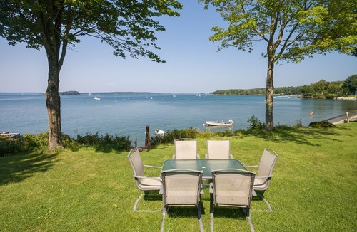 Mid-Coast and Islands House | Beautiful ocean views and sunsets at this family-friendly, beachfront home