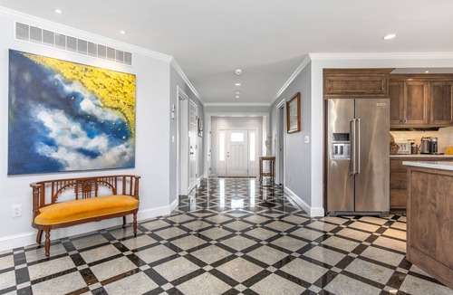 Hampton House | Beautiful Upscale Oceanside Home on Plaice Cove