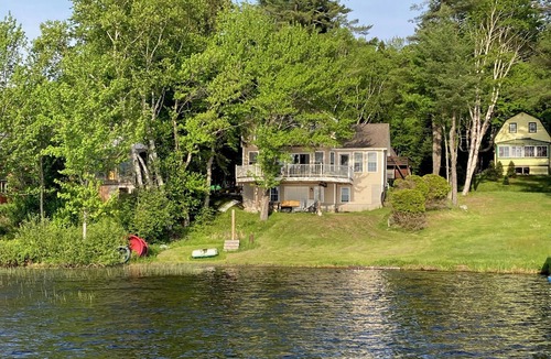 Errol House | Beautiful waterfront home with gorgeous views on Akers Pond in Errol, NH