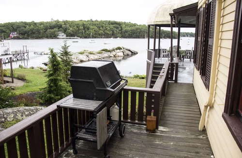 Bayville House | Best view in East Boothbay, Maine - 4 Bedroom Oceanfront Cottage