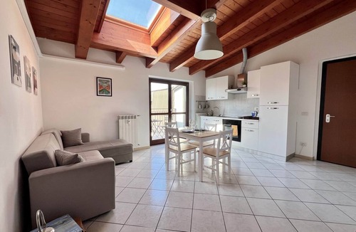 Acquabella Apartment | BIG Attico Goldoni 2 bathroom [Duomo-M4 Lin Airport]