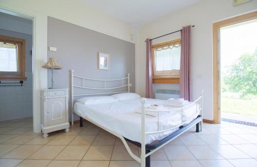 Lonato del Garda Apartment | Breathtaking lake view, pool - Fonte alle fate