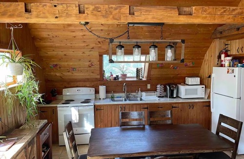 Montgomery Center Cabin | Cabin in the Woods VT - Discount Jay Peak Lift Tix