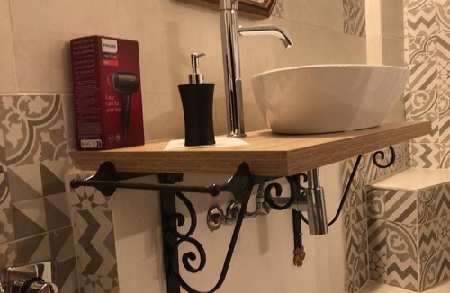 Castellero House | Camera Orchidea con Bagno privato