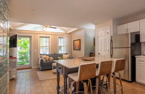 Historic Seaport Condo | Campbell Cottage