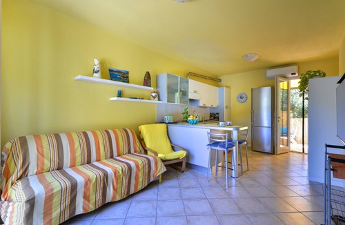 Cavo Apartment | Casa Minnie Apartment with Private Terrace, Wi-Fi, and Air Conditioning
