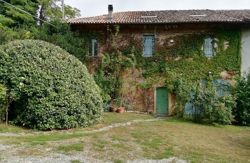 Moncalvo Villa | CASA MOZART - piscina interna giardino wifi eventi