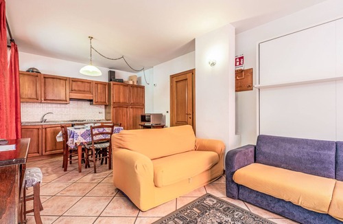 Pre-Saint-Didier Apartment | Casa Nota e Minichin by Interhome