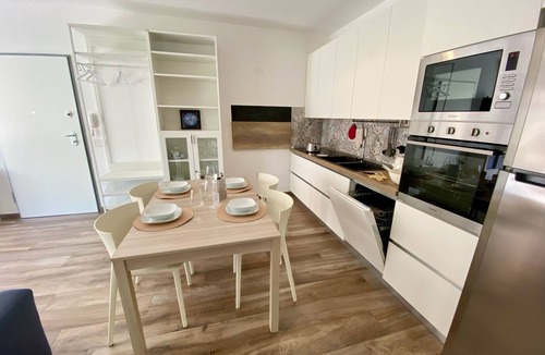 Torre Grande Apartment | Casa Sunset - Stylish, Modern, Fully Equipped Apartment Near the Beach