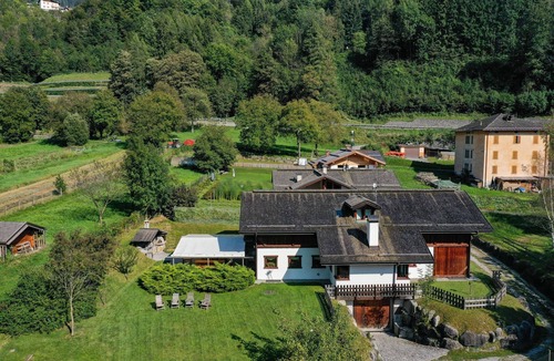 Giustino Ski Chalet | Chalet 'Agriturismo Casa Al Campo' with Mountain View, Private Pool and Wi-Fi