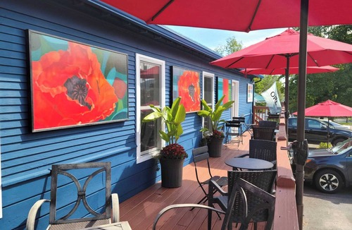 Waterbury Apartment | Charming 1 bedroom apartment in welcoming & walkable historic Waterbury Village
