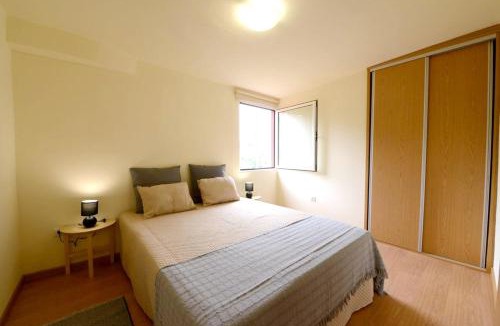 Campanario Apartment | Charming Apartment in Prazeres with Shared Pool - 150 m²