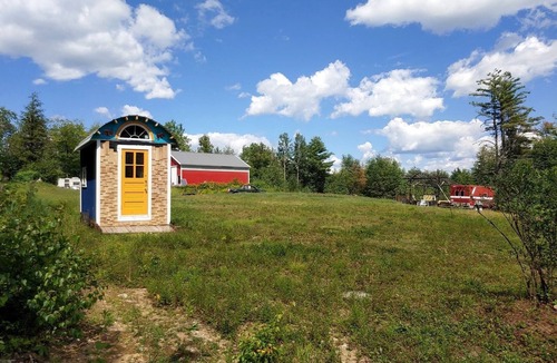 Chatham House | Charming Gypsy Caravan for Vacations in White Mountain National Forest