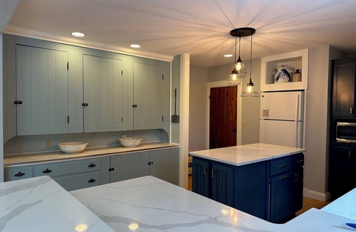 Mid-Coast and Islands House | Charming, Newly Renovated Harpswell Coastal Farmhouse- 4 comfortable Bedrooms, 2.5 Bath. Ocean v.