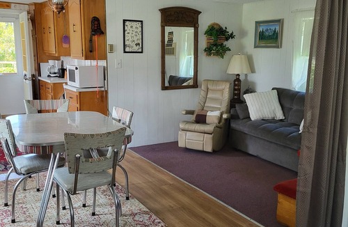 Eagle Lake House | Charming Tiny House in Eagle Lake. All you need to bring is your cloths & food.