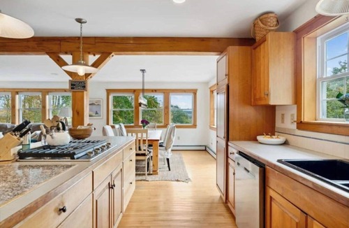 Medomak House | Classic Maine 5BR Oceanfront/Waterfront Harbor Home with Hot Tub, Kayaks & More