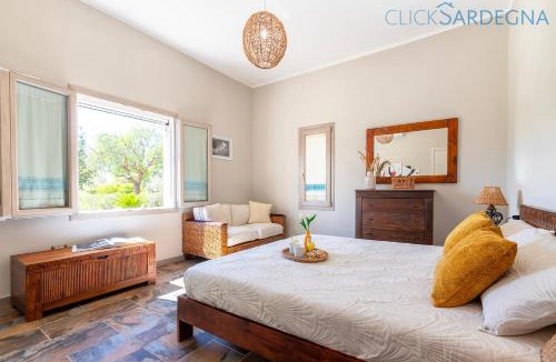 Alghero Villa | ClickSardegna Villa dei Limoni with pool close to the beach