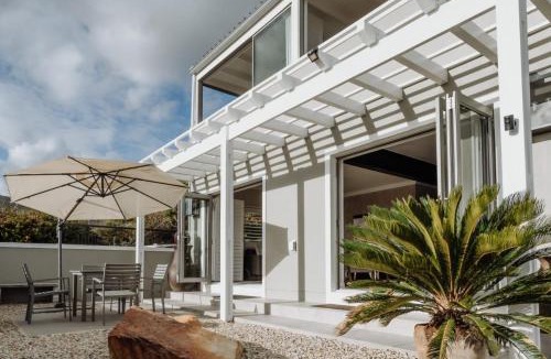 Sandbaai House | Coats Haven