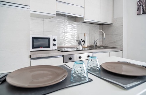Quartiere Pista Apartment | Comfortable mini-apartment of about 35 m2, located on the mezzanine floor of a building WITHOUT a lift. The accommodation is located in the Pista district, a very quiet residential area, served by all the main services: bar, pharmacy, restaurant and supe