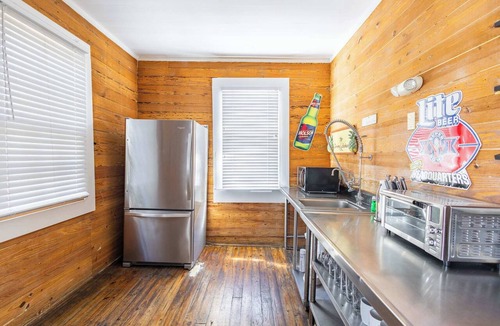 Historic Seaport Apartment | Commodore's Compound - One block from Duval St