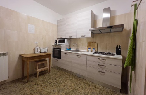 Poggio delle Ginestre Villa | Completely remodeled in 2022. Villa, panoramic lake view, private swimming pool