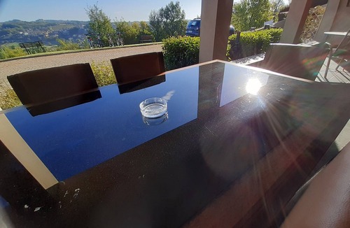 Moriondo Torinese Apartment | Confinedeisanti b&b Apartment