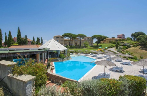 Riparbella Apartment | Cosy apartment for 6 people with pool, WIFI, A/C, TV and terrace