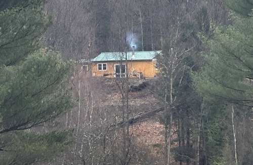 Franklin Cabin | Cozy 3-bedroom cabin in charming Franklin for your getaway