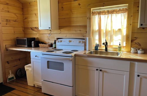 Eden Mills Cabin | Cozy, comfortable cabin in northern Vermont for relaxing or out door adventures.