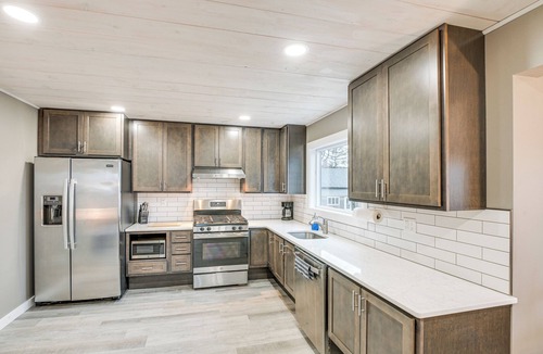 Lubec Apartment | Cozy Maine Getaway: Covered Deck, Walk to Beach!