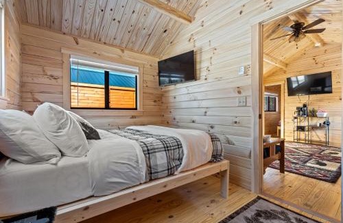 Bethel House | Cozy ski cabin #3, 3 beds