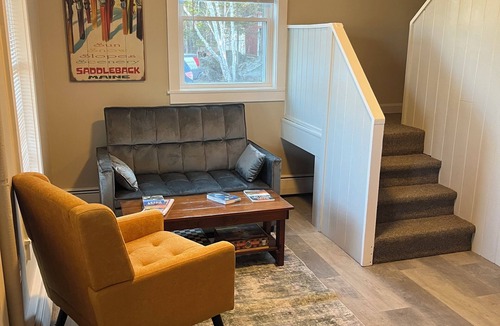 Stratton House | Cozy Trailside Getaway. Snowmobile and ATV Trail Access. Near Sugarloaf.