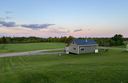 Aroostook House | Cute 3 bedroom cabin on a farm