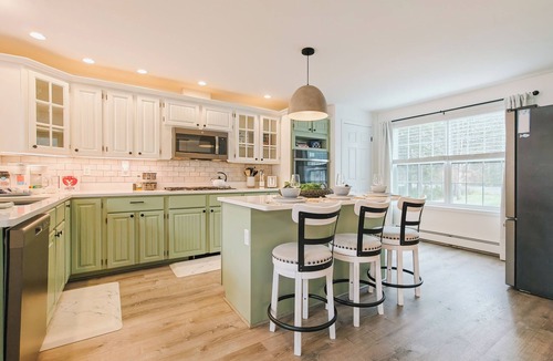 Corea Ski Chalet | Designer Beachfront Chalet w/Theater, Arcade & Beach Firepit Near Schoodic