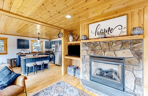 Rumford Center House | Dog-friendly Sunday River retreat with large yard, grill, washer/dryer